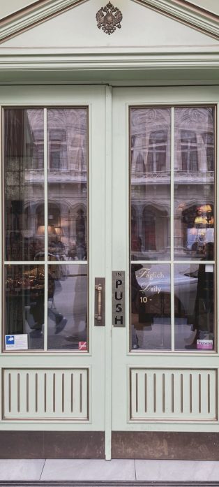 Doorway, Vienna. K.u.K. Café-Konditorei L. Heiner. Photograph © Yolanda Reischer-Bohane